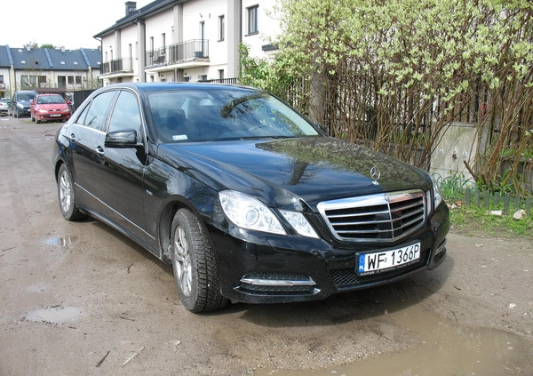 Mercedes-Benz Klasa E cena 62000 przebieg: 176311, rok produkcji 2012 z Warszawa małe 67